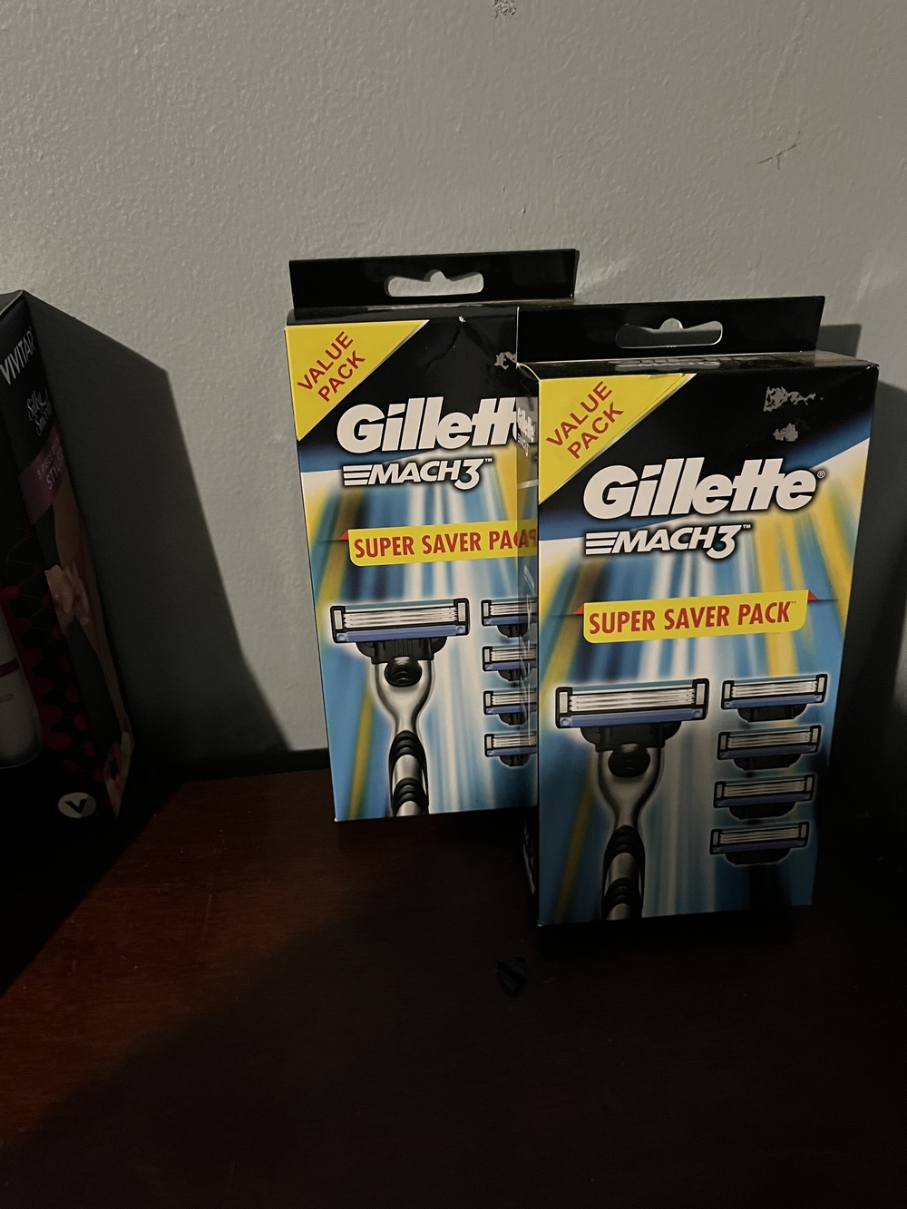 Gillette Mach3 Super Saver Pack Razor Set - Black & Blue